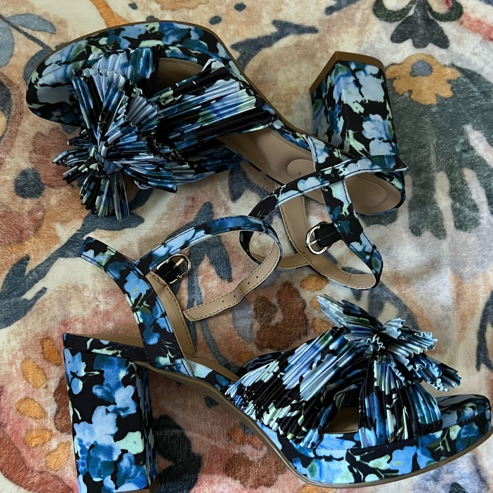 Wild Flower Heather Heels